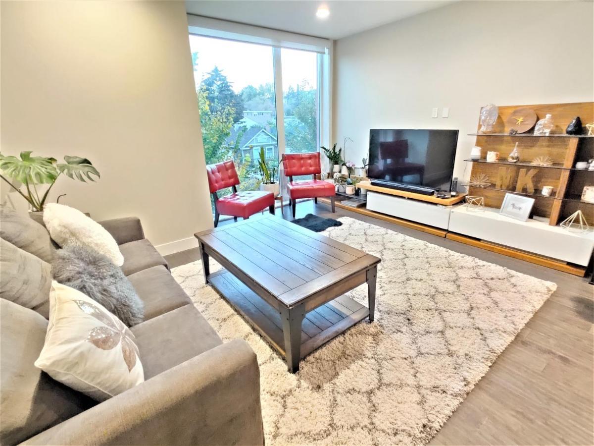 Monki Di Executive Suites - Glas - Luxury Inner City Home 3 Min To Downtown W Private Rooftop Patio Fireplace YYC Esterno foto