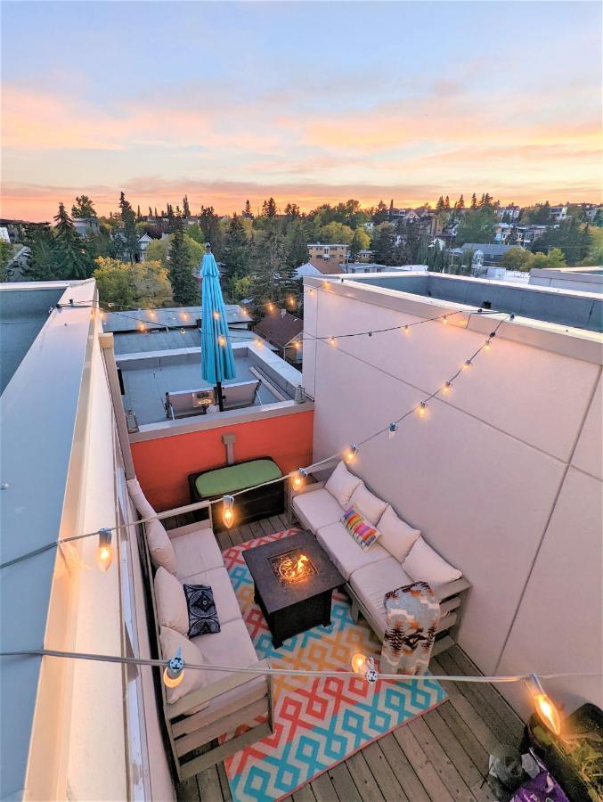 Monki Di Executive Suites - Glas - Luxury Inner City Home 3 Min To Downtown W Private Rooftop Patio Fireplace YYC Esterno foto