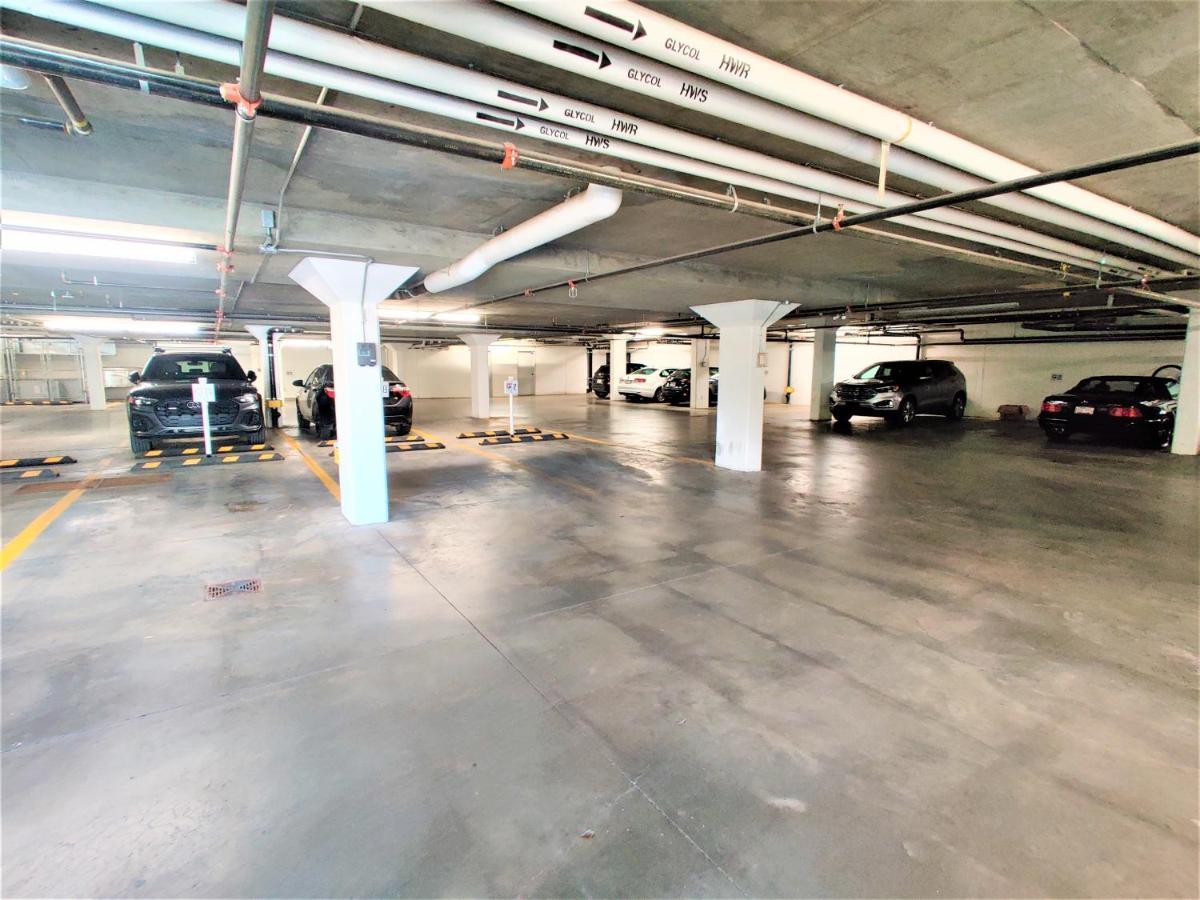 Monki Di Executive Suites - Glas - Luxury Inner City Home 3 Min To Downtown W Private Rooftop Patio Fireplace YYC Esterno foto